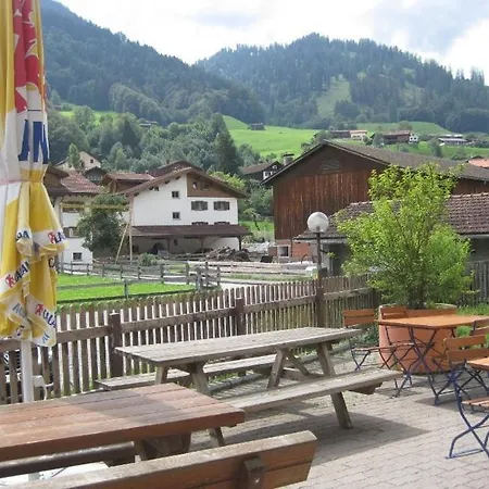 Inn Gasthaus Chrona Jenaz